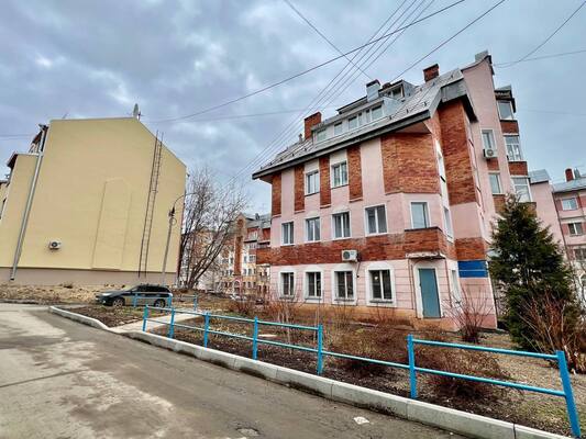 Продам трехкомнатную (3-комн.) квартиру, Ленина ул, 89А, Киров г