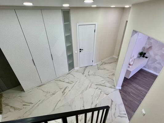 Продам трехкомнатную (3-комн.) квартиру, Ленина ул, 89А, Киров г