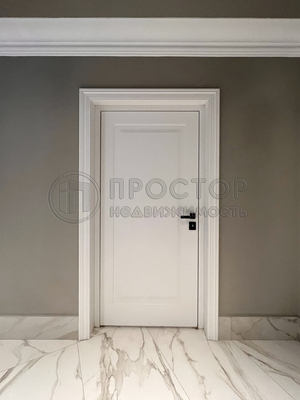 Продам трехкомнатную (3-комн.) квартиру, Врубеля ул, 4к1, Москва г