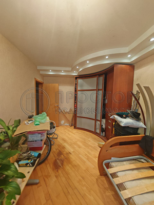 Продам трехкомнатную (3-комн.) квартиру, Варшавское ш, 106, Москва г