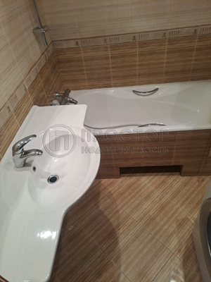 Продам трехкомнатную (3-комн.) квартиру, Варшавское ш, 106, Москва г