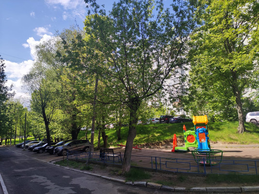 Продам трехкомнатную (3-комн.) квартиру, Томилинская ул, 12, Дзержинский г