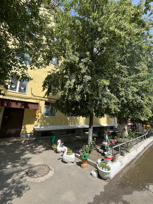 Продам трехкомнатную (3-комн.) квартиру, Степная ул, 147, Волгодонск г