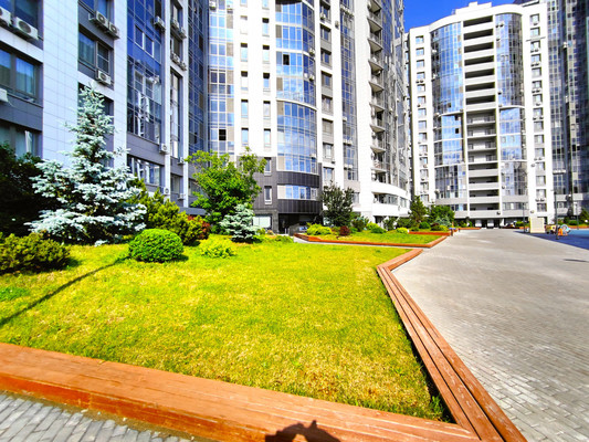 Продам трехкомнатную (3-комн.) квартиру, Чистопольская ул, 88, Казань г