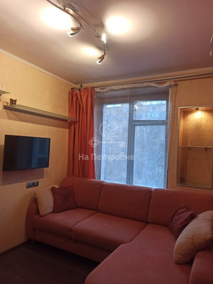 Продам двухкомнатную (2-комн.) квартиру, Халтуринская ул, 13, Москва г