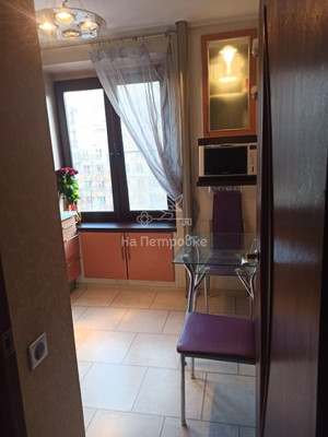Продам двухкомнатную (2-комн.) квартиру, Халтуринская ул, 13, Москва г