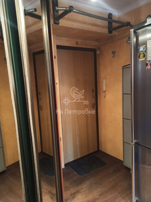 Продам двухкомнатную (2-комн.) квартиру, Халтуринская ул, 13, Москва г