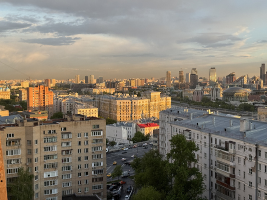 Продам трехкомнатную (3-комн.) квартиру, Гончарная ул, 38, Москва г