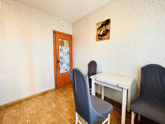 Продам двухкомнатную (2-комн.) квартиру, Рождественская ул, 31, Москва г