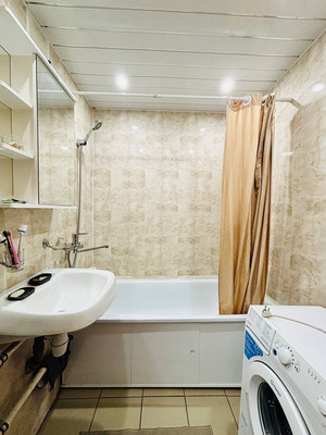 Продам двухкомнатную (2-комн.) квартиру, Рождественская ул, 31, Москва г