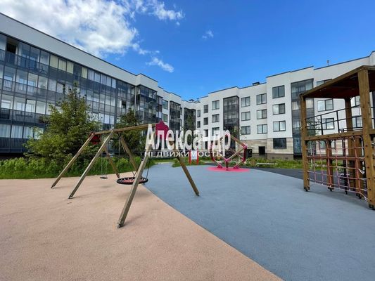 Продам однокомнатную (1-комн.) квартиру, Владимира Пчелинцева ул, 6к2, Санкт-Петербург г