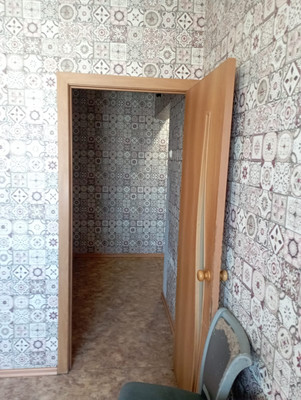 Продам двухкомнатную (2-комн.) квартиру, Абытаевская ул, 4а, Красноярск г