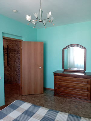 Продам двухкомнатную (2-комн.) квартиру, Абытаевская ул, 4а, Красноярск г