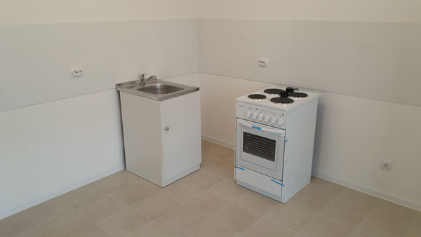 Продам двухкомнатную (2-комн.) квартиру, 15-я Парковая ул, 42к5, Москва г