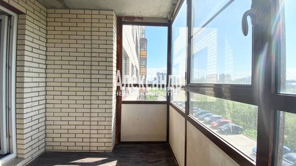 Продам однокомнатную (1-комн.) квартиру, Тихая ул, 1, Бугры п