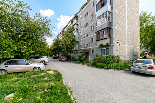 Продам двухкомнатную (2-комн.) квартиру, Прибалтийская ул, 35, Екатеринбург г