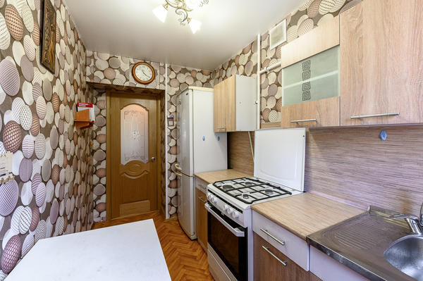 Продам двухкомнатную (2-комн.) квартиру, Прибалтийская ул, 35, Екатеринбург г