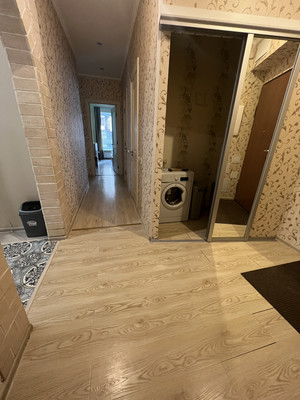 Продам трехкомнатную (3-комн.) квартиру, Киевская ул, 3А, Санкт-Петербург г