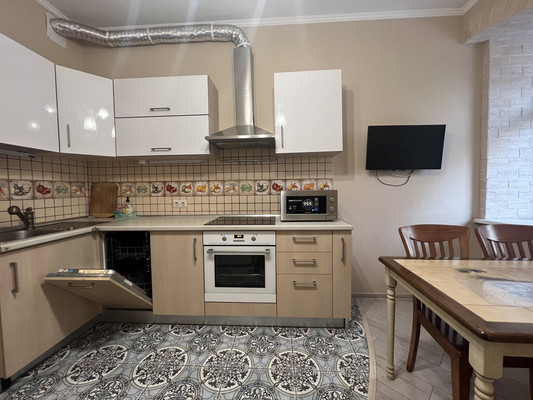 Продам трехкомнатную (3-комн.) квартиру, Киевская ул, 3А, Санкт-Петербург г