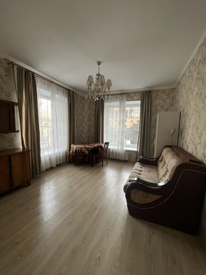 Продам трехкомнатную (3-комн.) квартиру, Киевская ул, 3А, Санкт-Петербург г