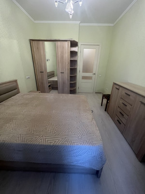 Продам трехкомнатную (3-комн.) квартиру, Киевская ул, 3А, Санкт-Петербург г