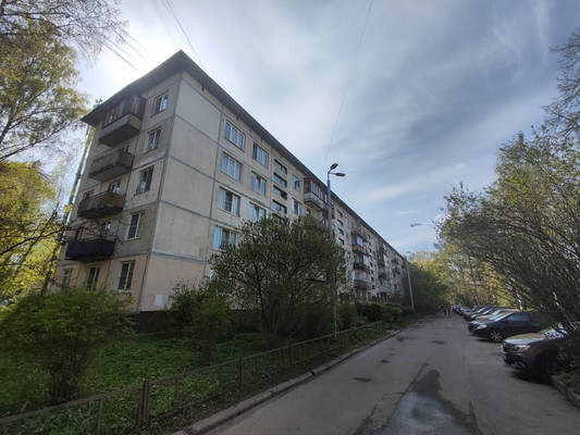 Продам трехкомнатную (3-комн.) квартиру, Верности ул, 44к3, Санкт-Петербург г