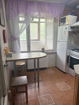 Сдам двухкомнатную (2-комн.) квартиру, Молдагуловой ул, 10к1, Москва г