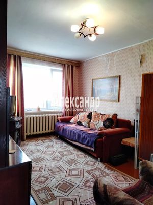 Продам двухкомнатную (2-комн.) квартиру, Спортивная ул, 1, Лахденпохья г