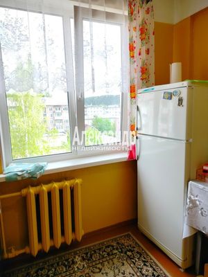 Продам двухкомнатную (2-комн.) квартиру, Спортивная ул, 1, Лахденпохья г