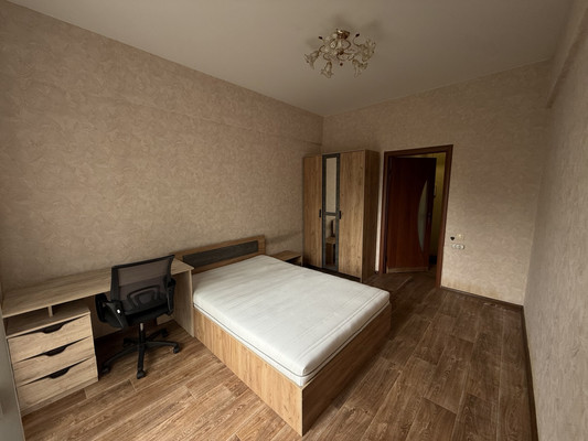 Продам двухкомнатную (2-комн.) квартиру, Петра Романова ул, 4к3, Москва г