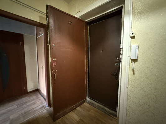 Продам двухкомнатную (2-комн.) квартиру, Петра Романова ул, 4к3, Москва г