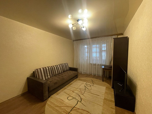 Продам однокомнатную (1-комн.) квартиру, Вишневая ул, 30, Рязань г
