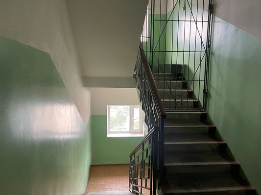 Продам однокомнатную (1-комн.) квартиру, Вишневая ул, 30, Рязань г