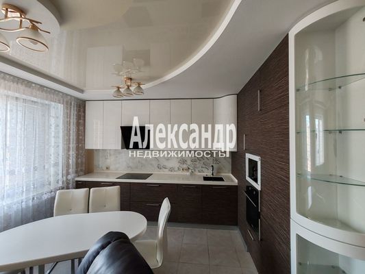 Сдам трехкомнатную (3-комн.) квартиру, Николая Рубцова ул, 9, Парголово п