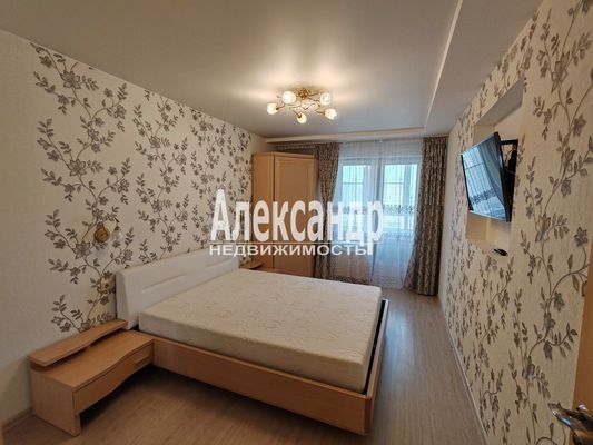 Сдам трехкомнатную (3-комн.) квартиру, Николая Рубцова ул, 9, Парголово п