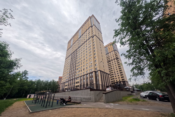 Продам трехкомнатную (3-комн.) квартиру, Маршала Жукова ул, 23к1, Одинцово г