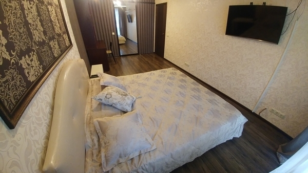 Сдам двухкомнатную (2-комн.) квартиру, Морская ул, 269, Ейск г