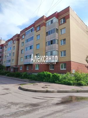 Продам однокомнатную (1-комн.) квартиру, Большая Каменная ул, 1к1, Выборг г