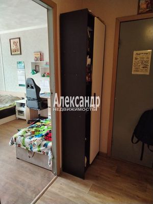 Продам однокомнатную (1-комн.) квартиру, Большая Каменная ул, 1к1, Выборг г