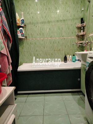 Продам однокомнатную (1-комн.) квартиру, Большая Каменная ул, 1к1, Выборг г
