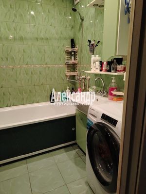 Продам однокомнатную (1-комн.) квартиру, Большая Каменная ул, 1к1, Выборг г