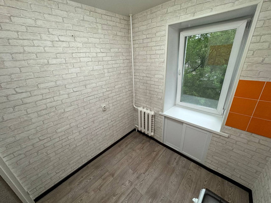 Продам однокомнатную (1-комн.) квартиру, Ленинградская ул, 70к3, Комсомольск-на-Амуре г