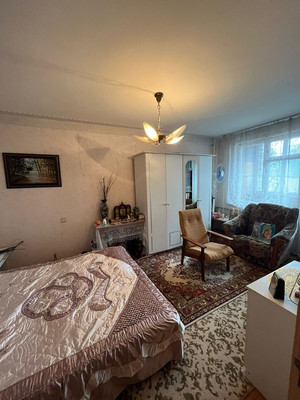 Продам двухкомнатную (2-комн.) квартиру, Симферопольская ул, 12, Краснодар г