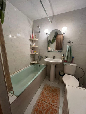 Продам двухкомнатную (2-комн.) квартиру, Симферопольская ул, 12, Краснодар г