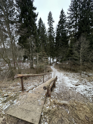 Продам трехкомнатную (3-комн.) квартиру, Родниковая ул, к1, Голубое д