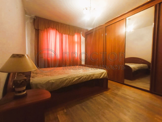 Продам трехкомнатную (3-комн.) квартиру, 9-я Северная линия, 17, Москва г