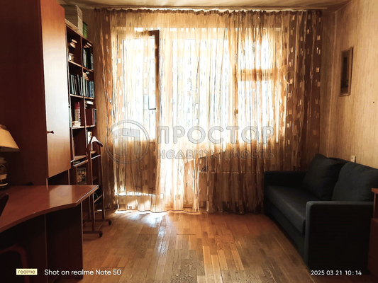 Продам трехкомнатную (3-комн.) квартиру, 9-я Северная линия, 17, Москва г