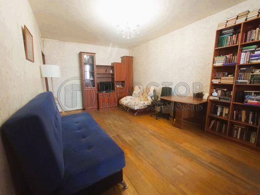 Продам трехкомнатную (3-комн.) квартиру, 9-я Северная линия, 17, Москва г