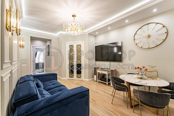 Продам трехкомнатную (3-комн.) квартиру, Брюсов пер, 7, Москва г