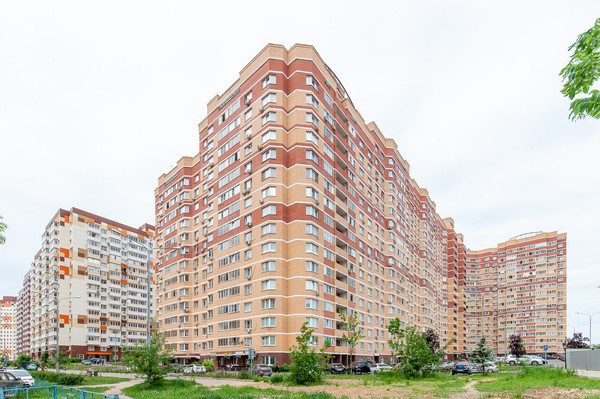 Продам двухкомнатную (2-комн.) квартиру, Зеленые аллеи б-р, 12, Видное г